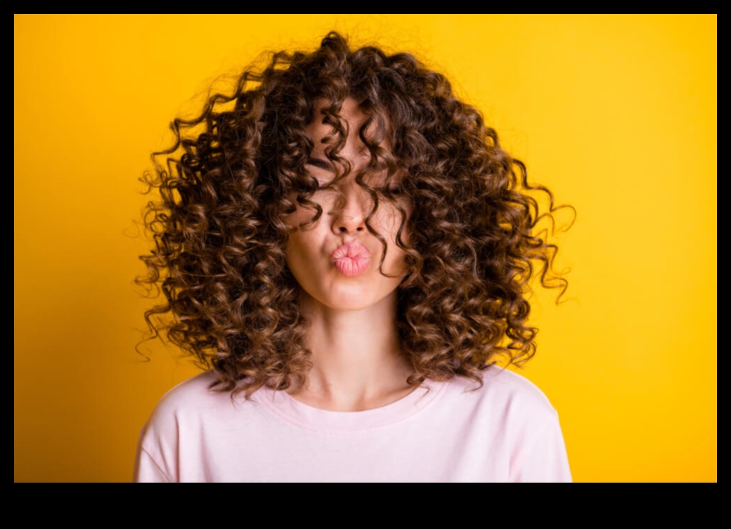 Tresuri ciufulite: îmbrățișând spiritul lipsit de griji al părului creț