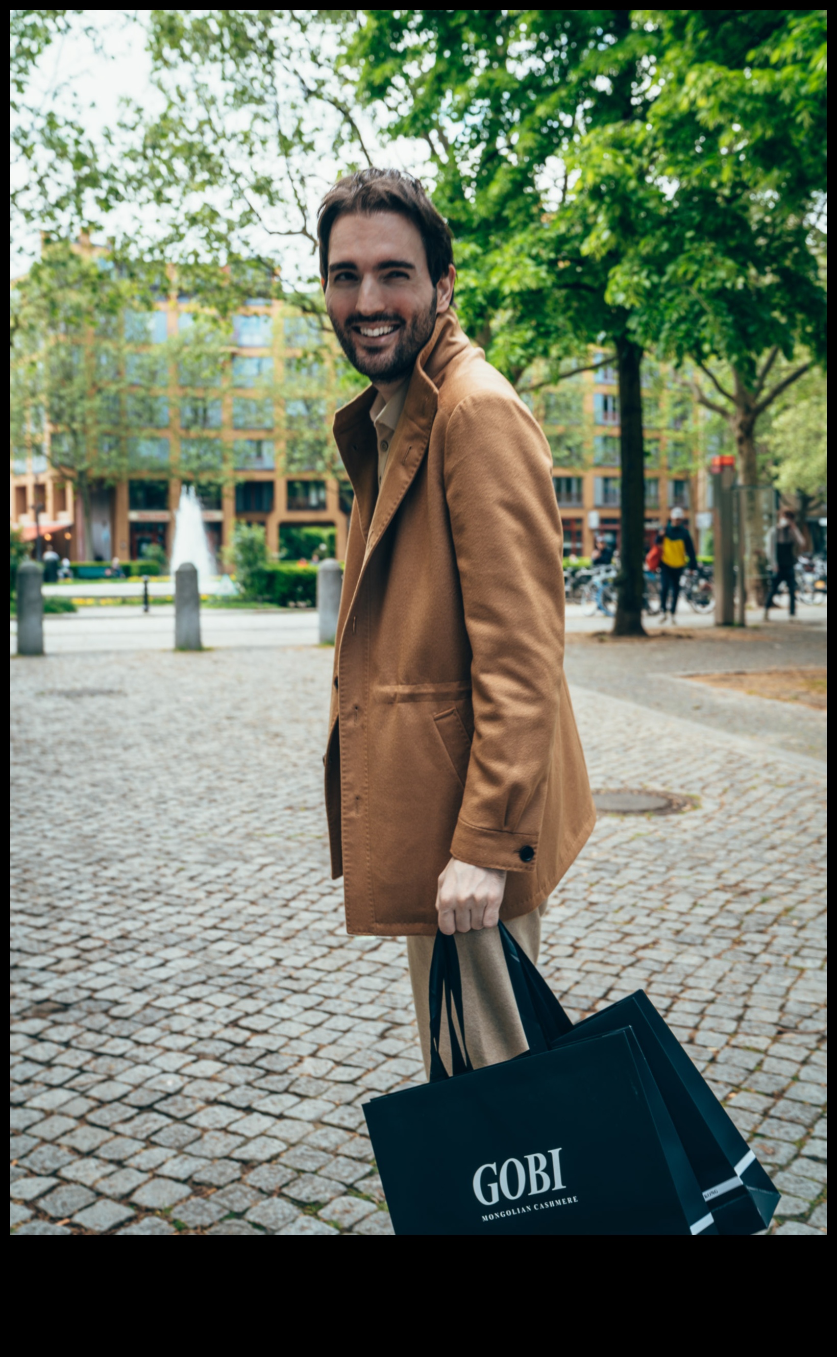 Eleganță eternă Frumusețe atemporală în formă de lux Un aspect atemporal care nu se demodează niciodată. 5 Eleganță eternă: frumusețe atemporală în formă de lux