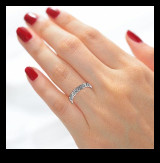 Eleganță eternă Descoperiți măiestria din spatele inelelor noastre atemporale. 3 Eleganță eternă: Descoperiți arta în inelele noastre atemporale