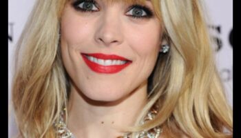 Covorul roșu gata: coafuri blonde de celebrități pentru fiecare ocazie